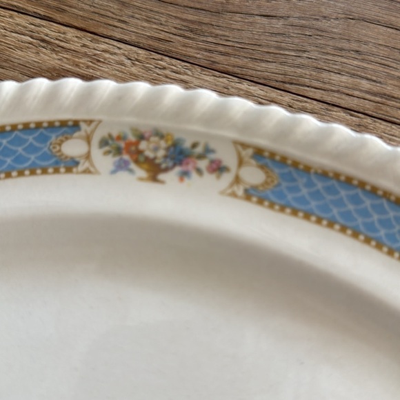 Vintage HTF Johnson Bros. Belvedere plate, Stamped Old English 11x9 - Picture 4 of 5